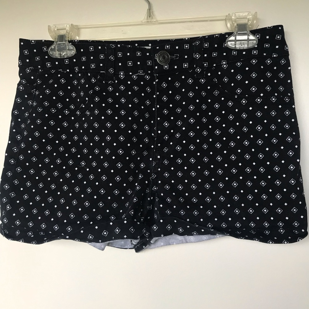 High-waisted Booty shorts